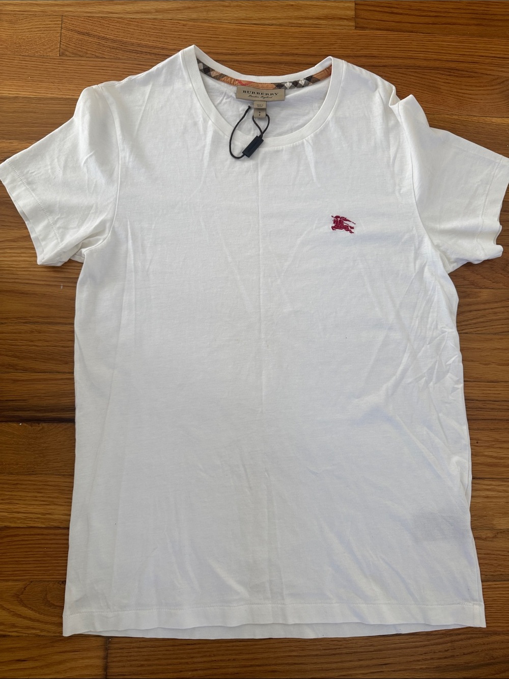 Burberry White Short Sleeve Crewneck Tee with  Logo/unisex